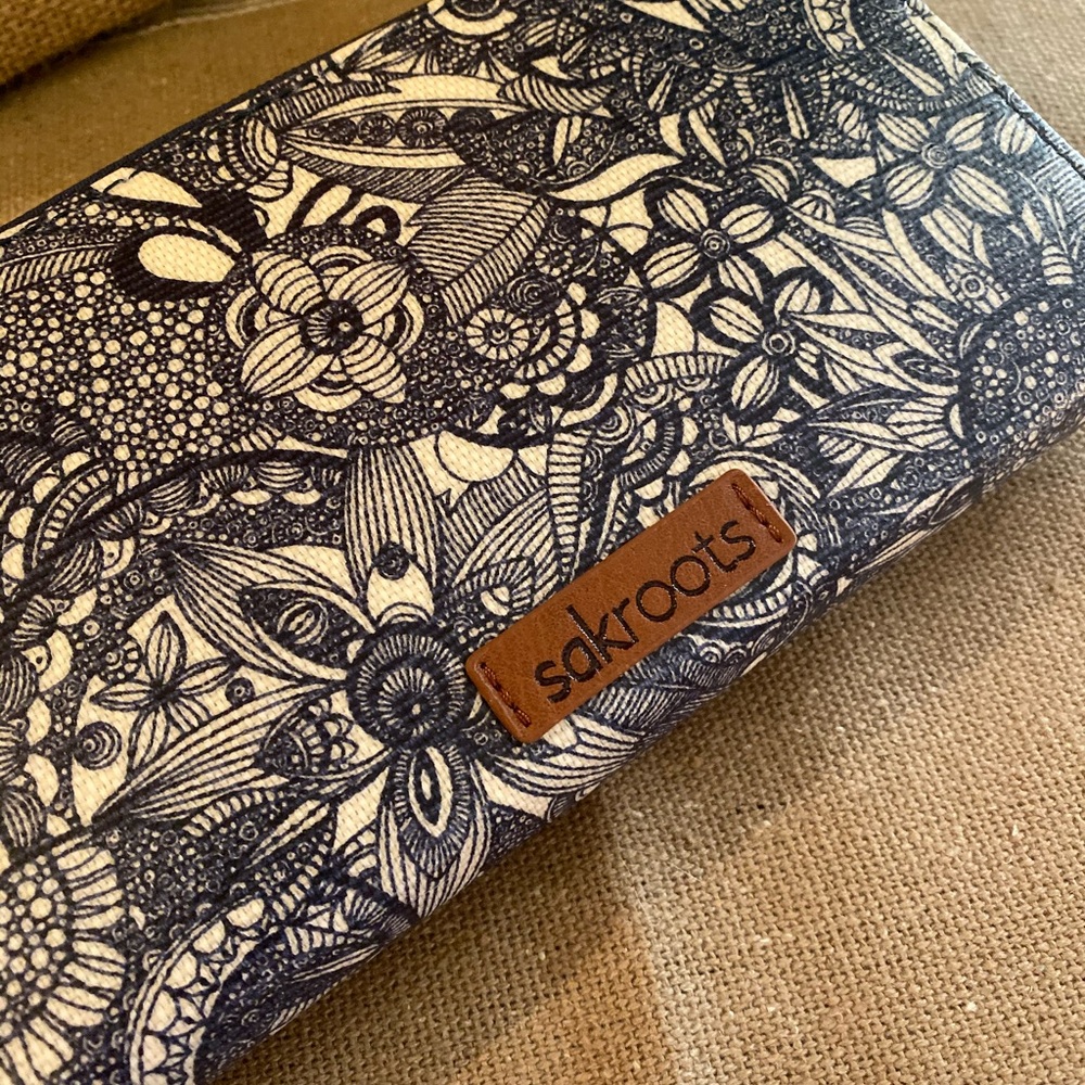 Sakroots Crossbody and Wristlet 🆕